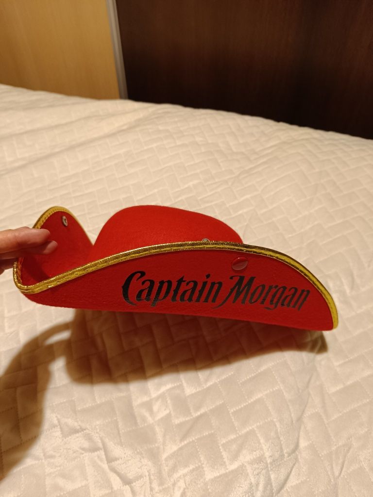 Kapelusz - Captain Morgan - czerwony