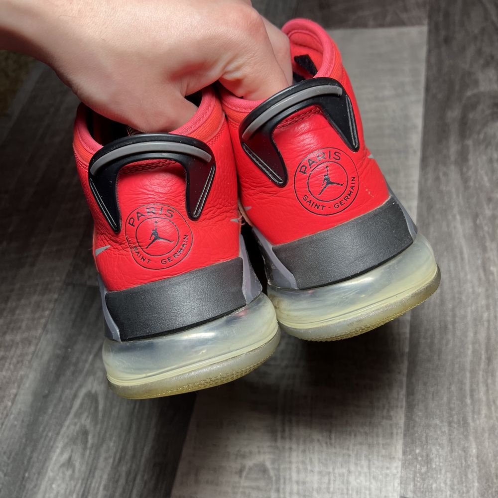 Чоловічі кросівки Nike Air Jordan Mars 270 PSG 41р