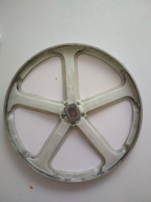 Шків бака пральної машини 1552330, 1552331 електролюкс, зануссі