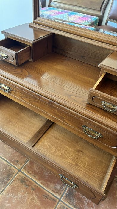 Conjunto de quarto completo em madeira maciça de carvalho