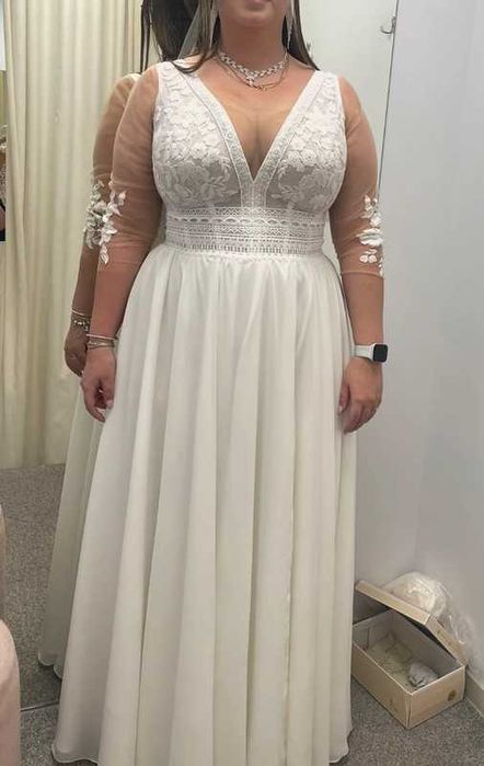 Piękna, lekka, zwiewna i elegancka suknia ślubna