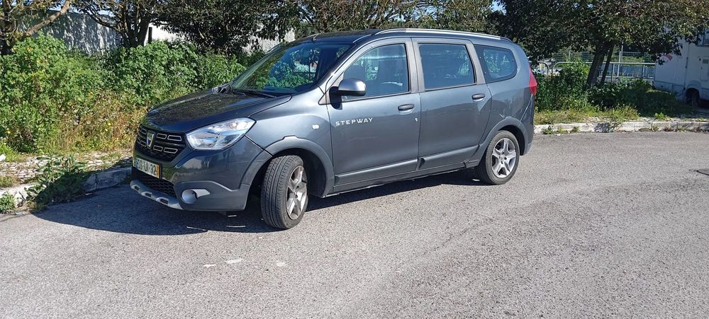 Dacia Lodgy 1.5 dCi Stepway 7L