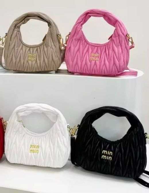 Сумка багет Miu miu з екошкіри у кольорах.