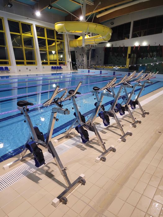 Profesjonalne rowery do ćwiczeń na basen AQUABIKE