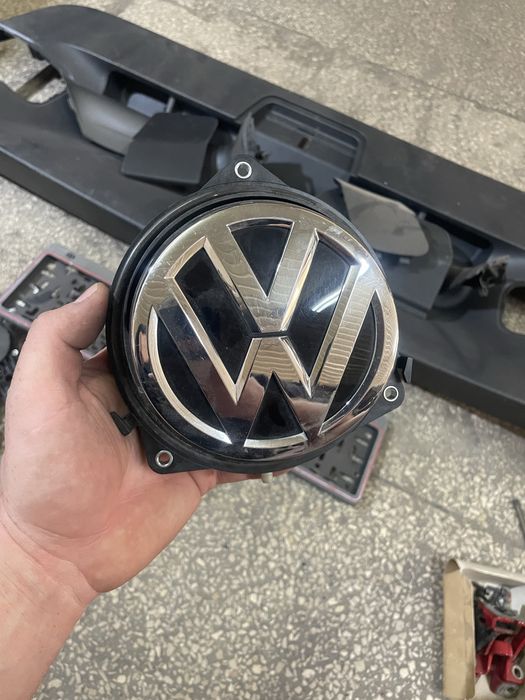 ручку відкривання банажника значок VW golf 7 12-21 оригінал 5g6827469f