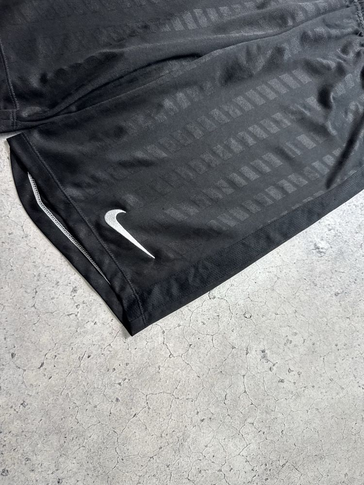 Мужские Черные Шорты Nike Dri-Fit Оригинал Идеал Drill Swoosh S Размер