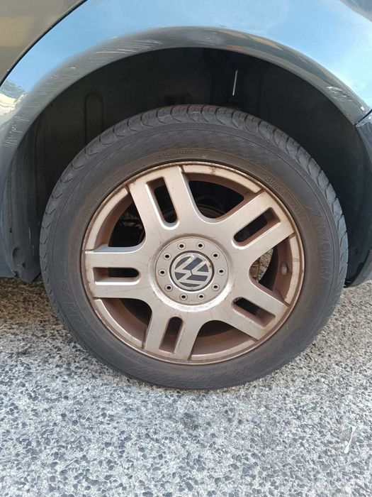 VW Golf  4 - 1.4 gasolina em excelente estado motor