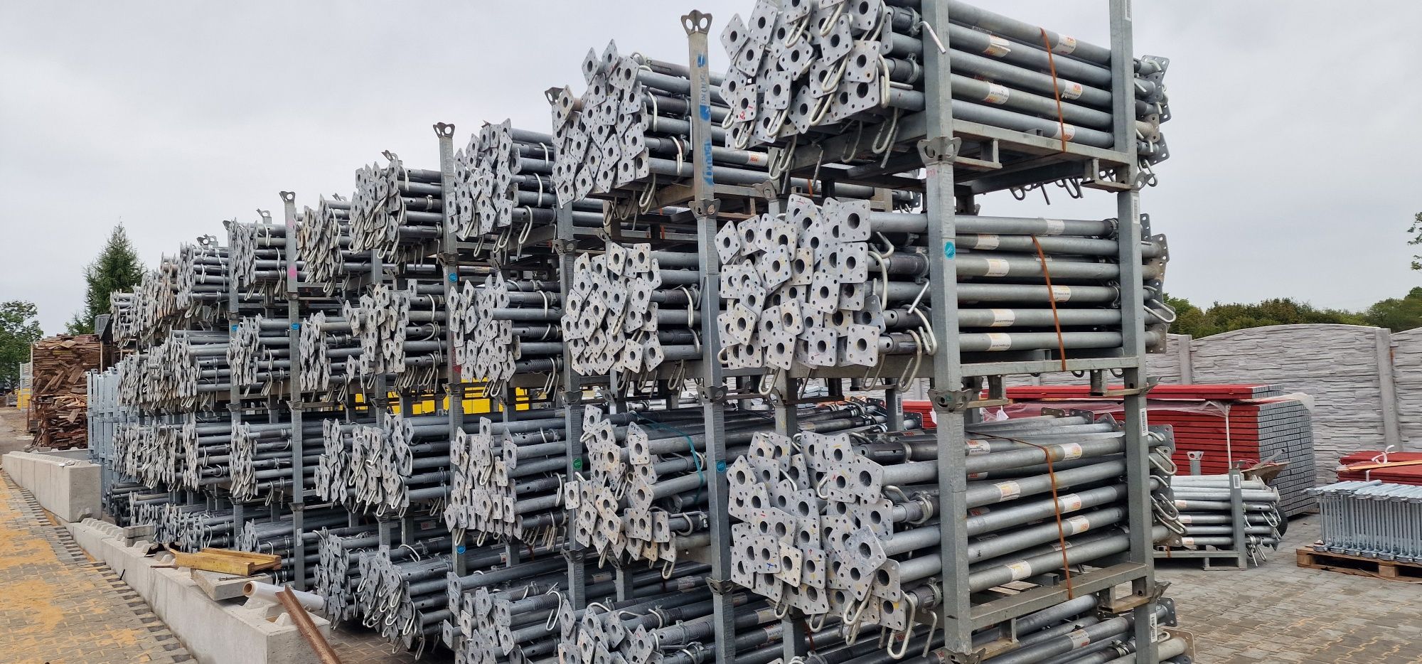 Podpory stemple ocynkowane 300  20kn  szalunki stropowe