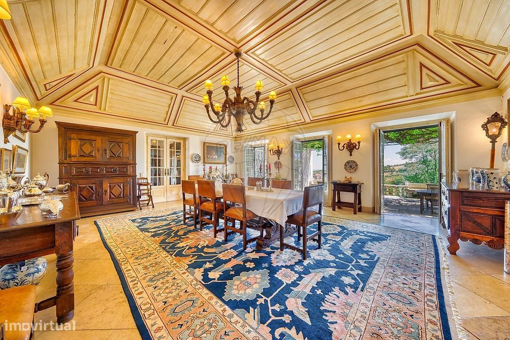 Moradia T7 para venda