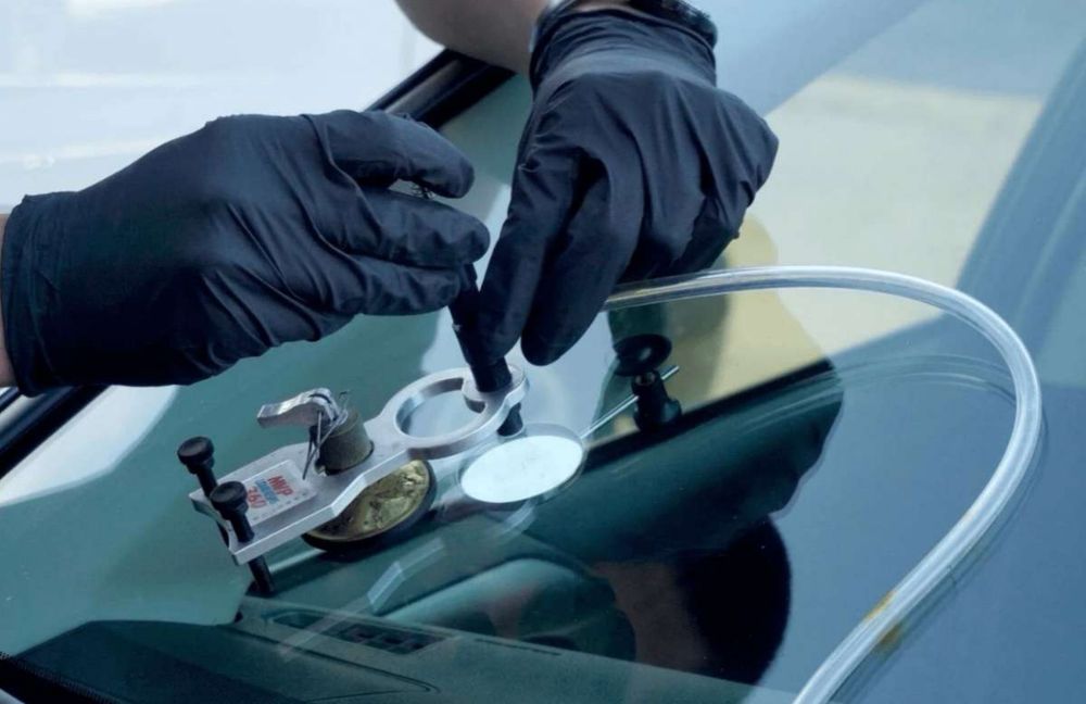 Ремонт лобового скла