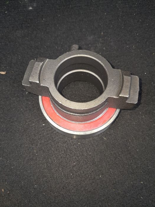 130- Муфта підшипника витискного ЗІЛ 130 з підшипником у зборі