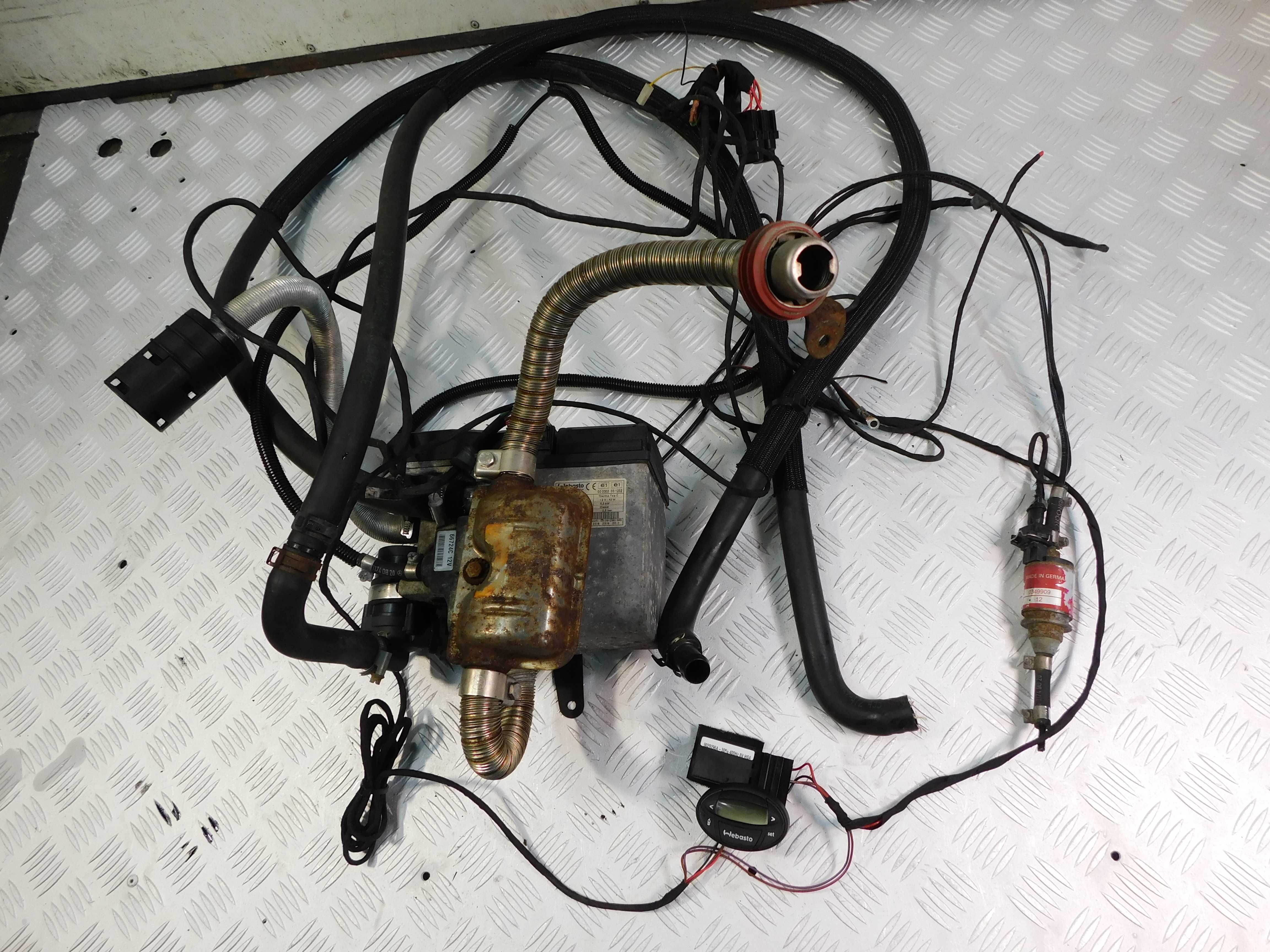 Webasto podgrzewacz komplet mokre 12V /42W/ 5,2 kW D
