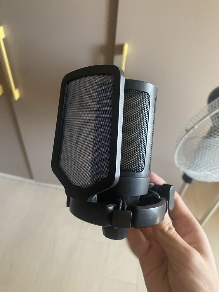 Мікрофон Ampligame A6V
