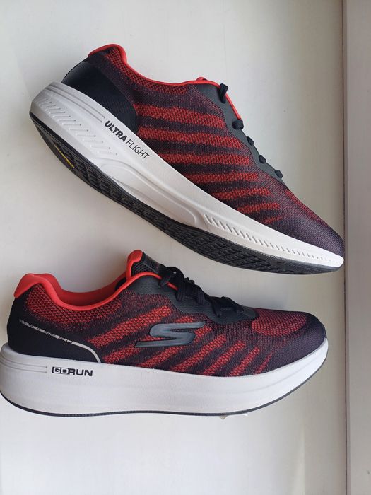 Кросівки Skechers Go Run Pulse 2.0 220540 BKRD KM5045 розмір 44.5