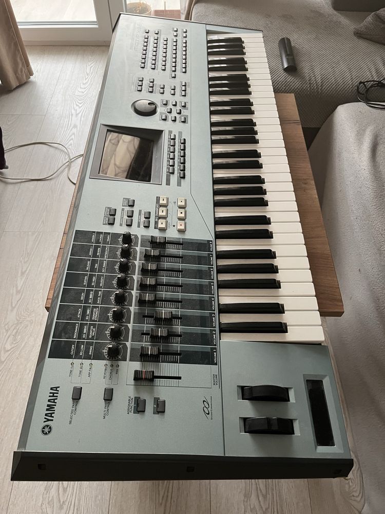 Yamaha motif xs6