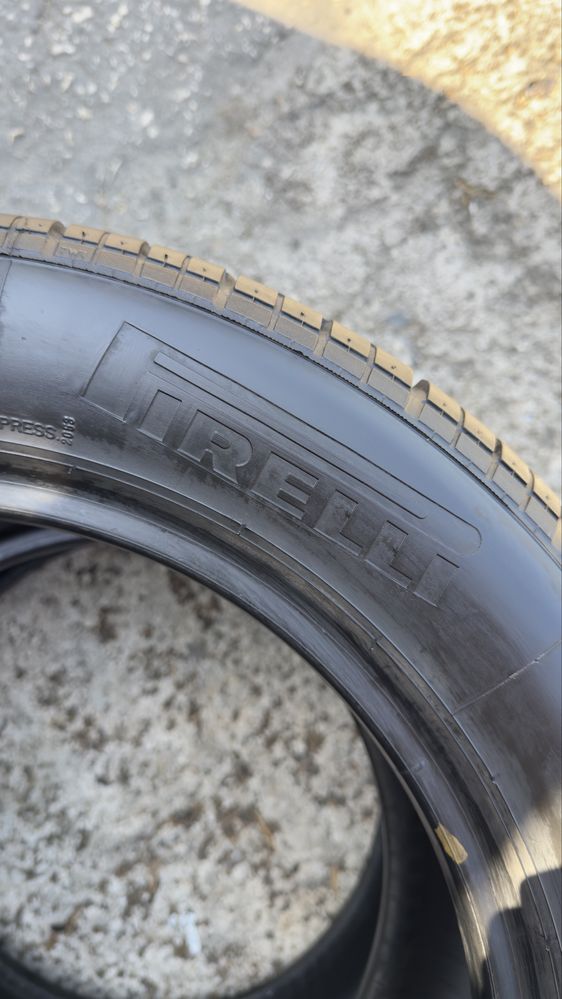 Pneus 225/50zr16 Pirelli P Zero com 90% piso