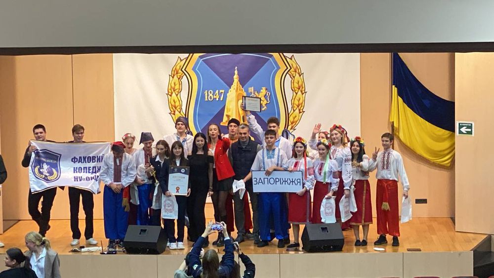 Костюми українські, карнавальні, оренда,  таірова