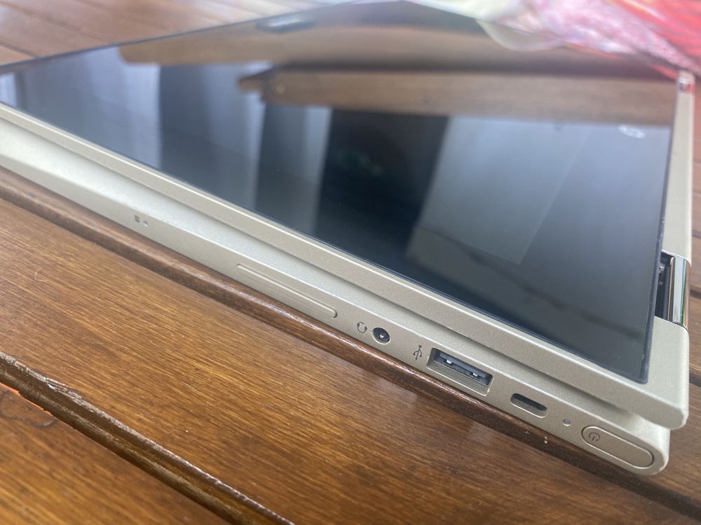 Portátil HP Pavilion x360 11-u001np gold