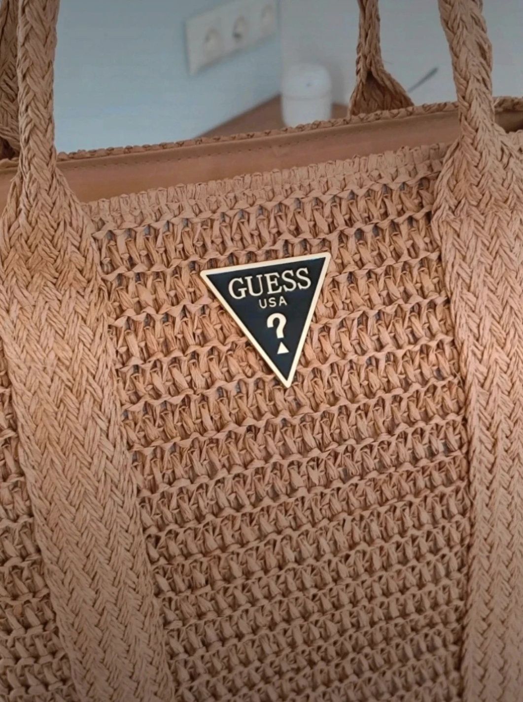 Torebka damska torba słomiana pleciona na ramię beżowa brązowa Guess