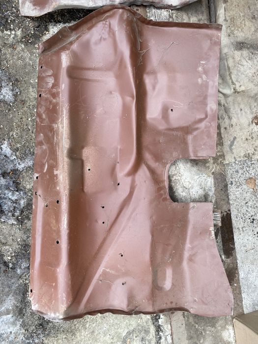 бризговик крила ГАЗ 24