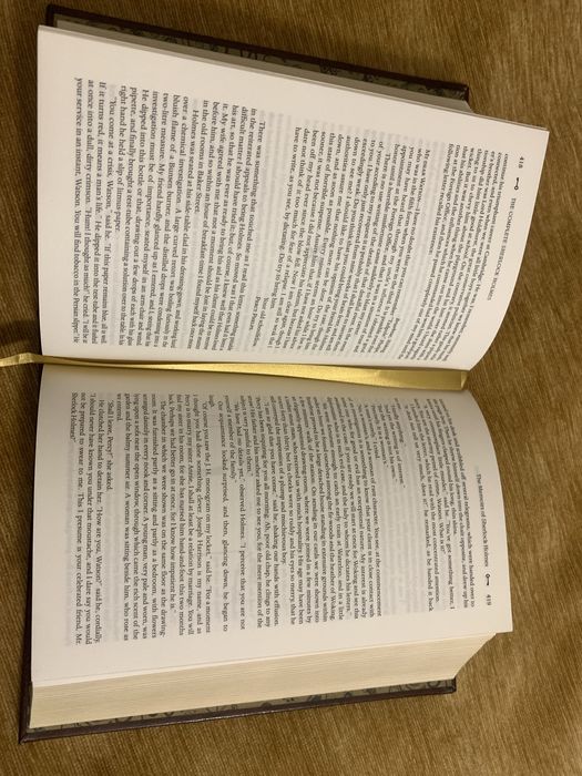 “The complete Sherlock Holmes” Sir Arthur Conan Doyle