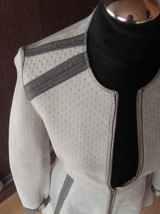 nowy płaszcz narzutka wdzianko S 36 firmy Blue Shadow wesele ślub