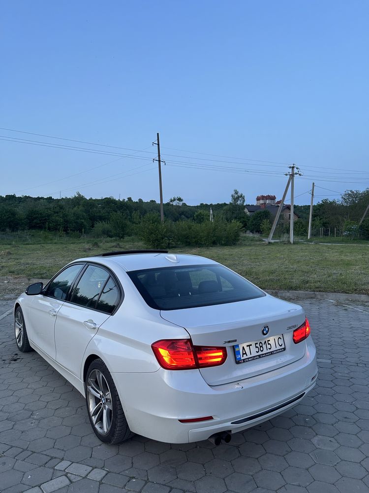 BMW 328i X-drive 2013