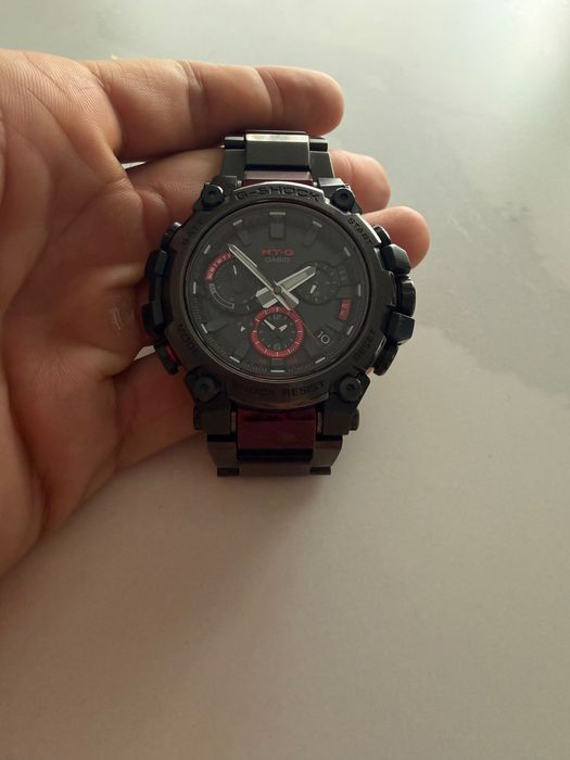 Zegarek Casio G-Shock MTG-B3000 1AER Czerwony