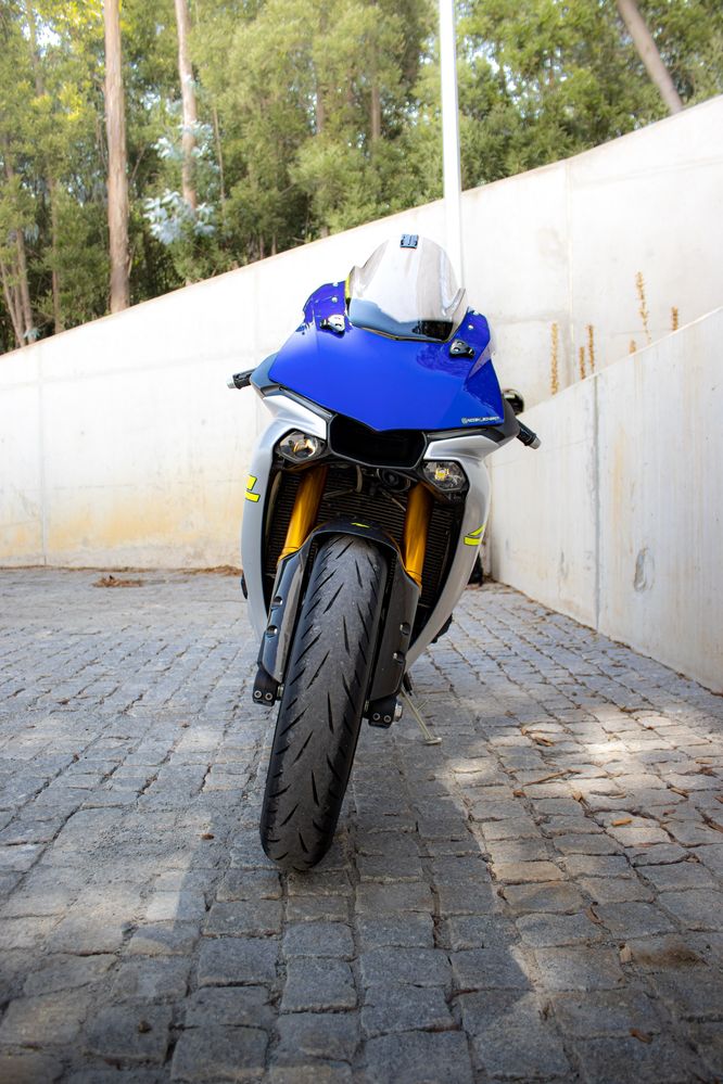 YAMAHA YZF-R1 nacional