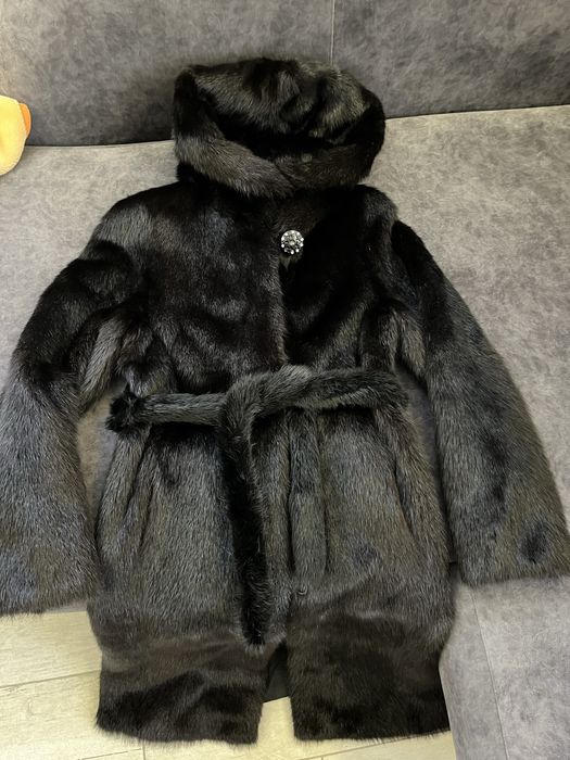 Чарівна шубка з капюшоном з хутра сурка