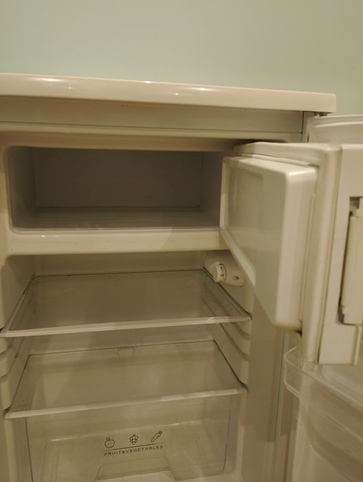 Frigobar excelente estado