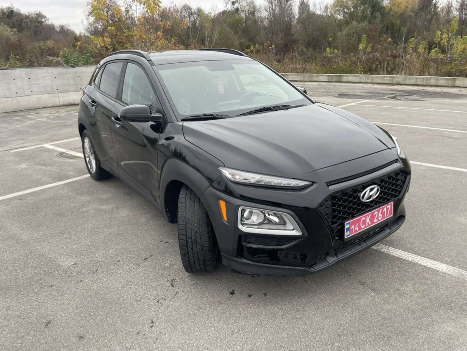Хюндай кона Hyundai Kona 2.0 бензин. ЗИМОВА ГУМА. АВТОМАТ.