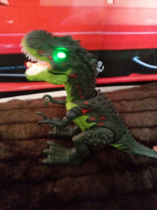 Динозавр іграшка  550 гр