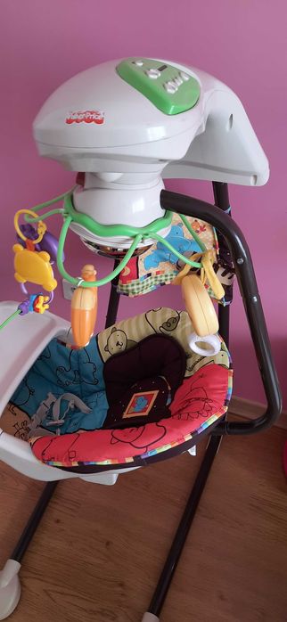 Baloiço bebé com música