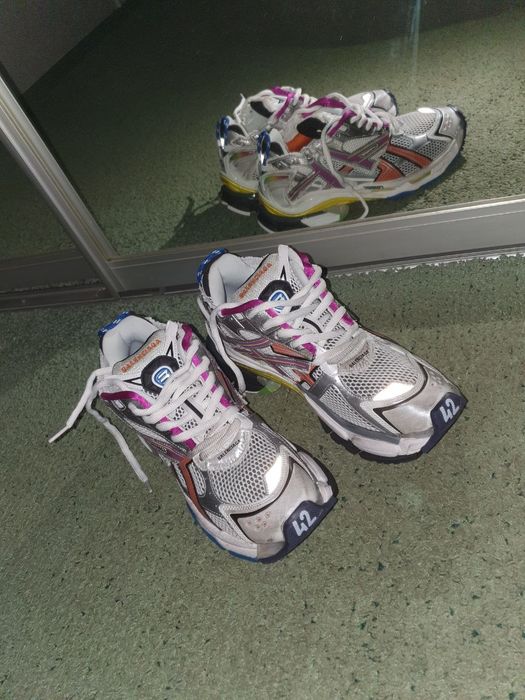 Balenciaga Runner 42