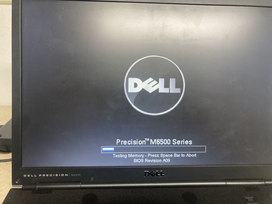 Laotop Dell Precision M6500 17 cali z grafiką Nvidia