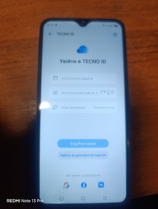 Tecno spark 9pro 4+3/ 128 gb