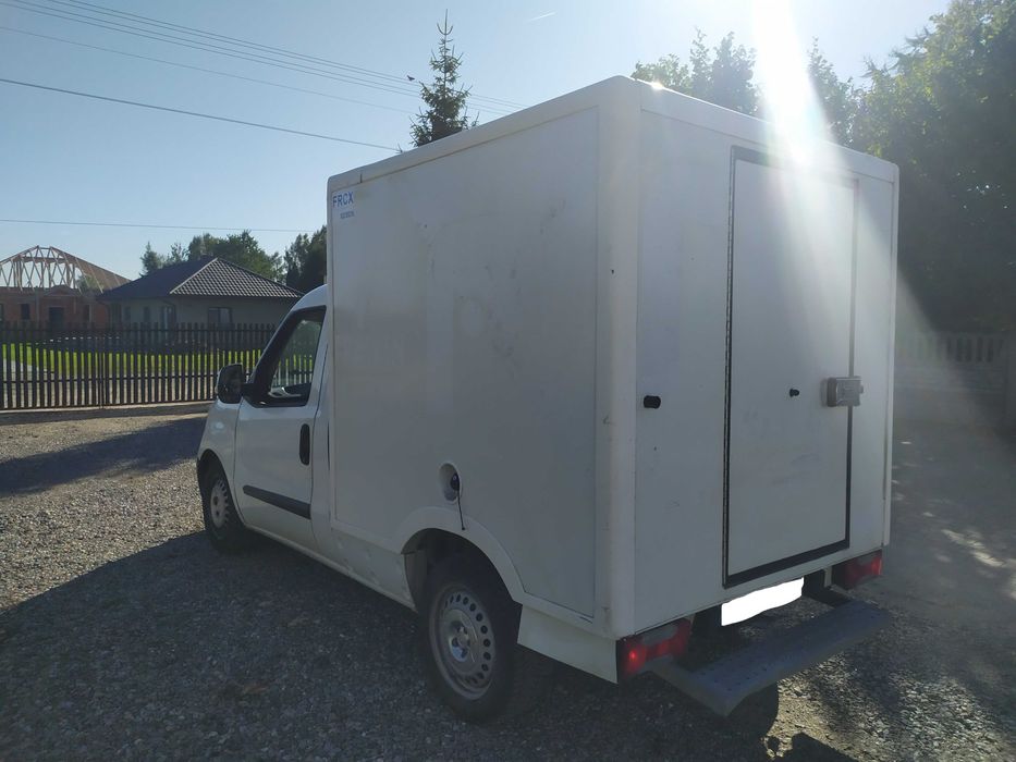 FIAT DOBLO 1,6 MJT 105 KM Klima Chłodnia Mroźnia