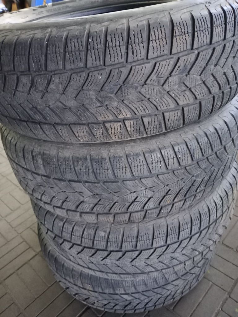 Резина Good Year Ultragrip Ice SUV 225/65 R17