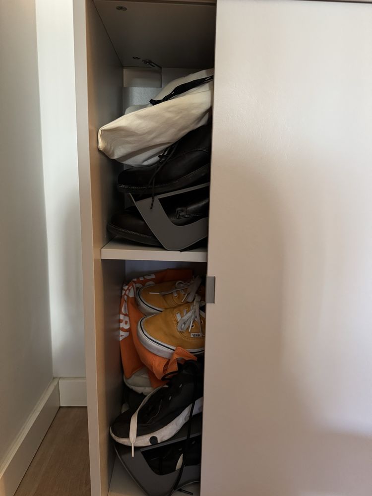 Vendo Sapateira IKEA