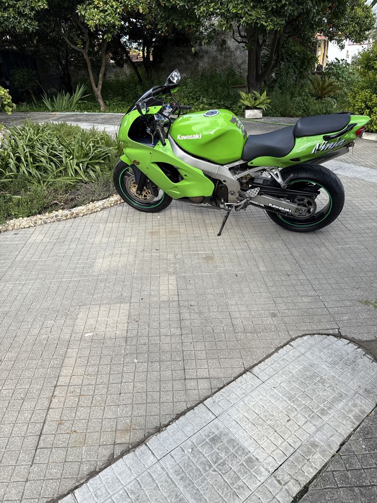 Kawasaki Ninja ZX-9R