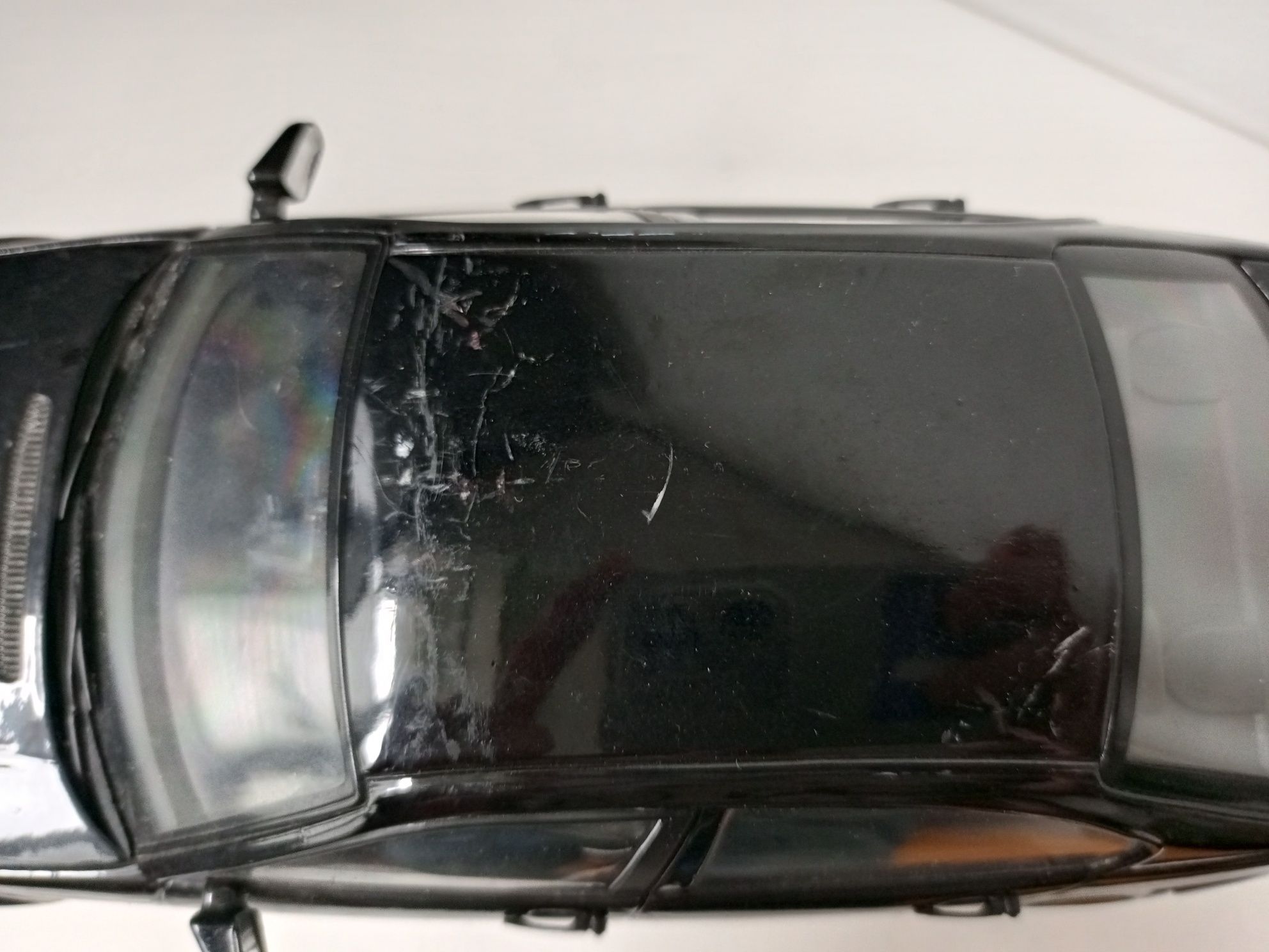 Model 1:18 BMW E46 sedan 328i Welly