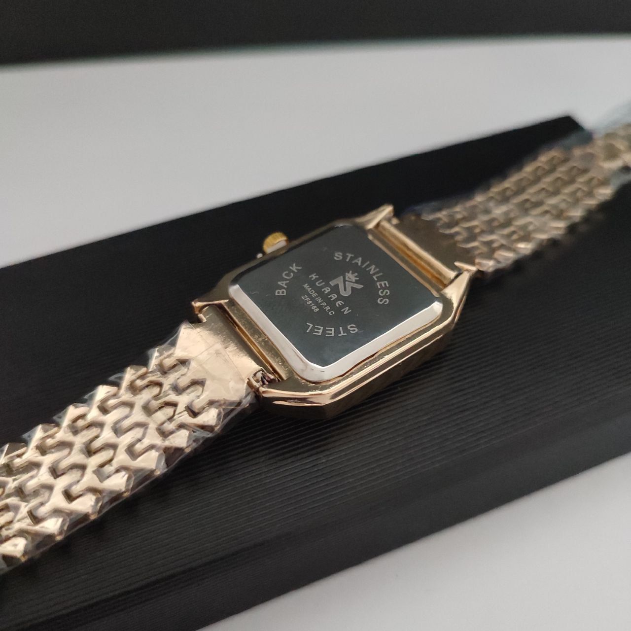 Zegarek złoty damski na bransolecie cyrkonie stylowy elegancki