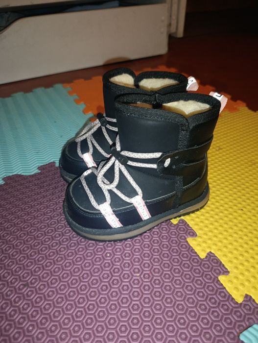 Зимние детские  сапоги,угги 25 размер