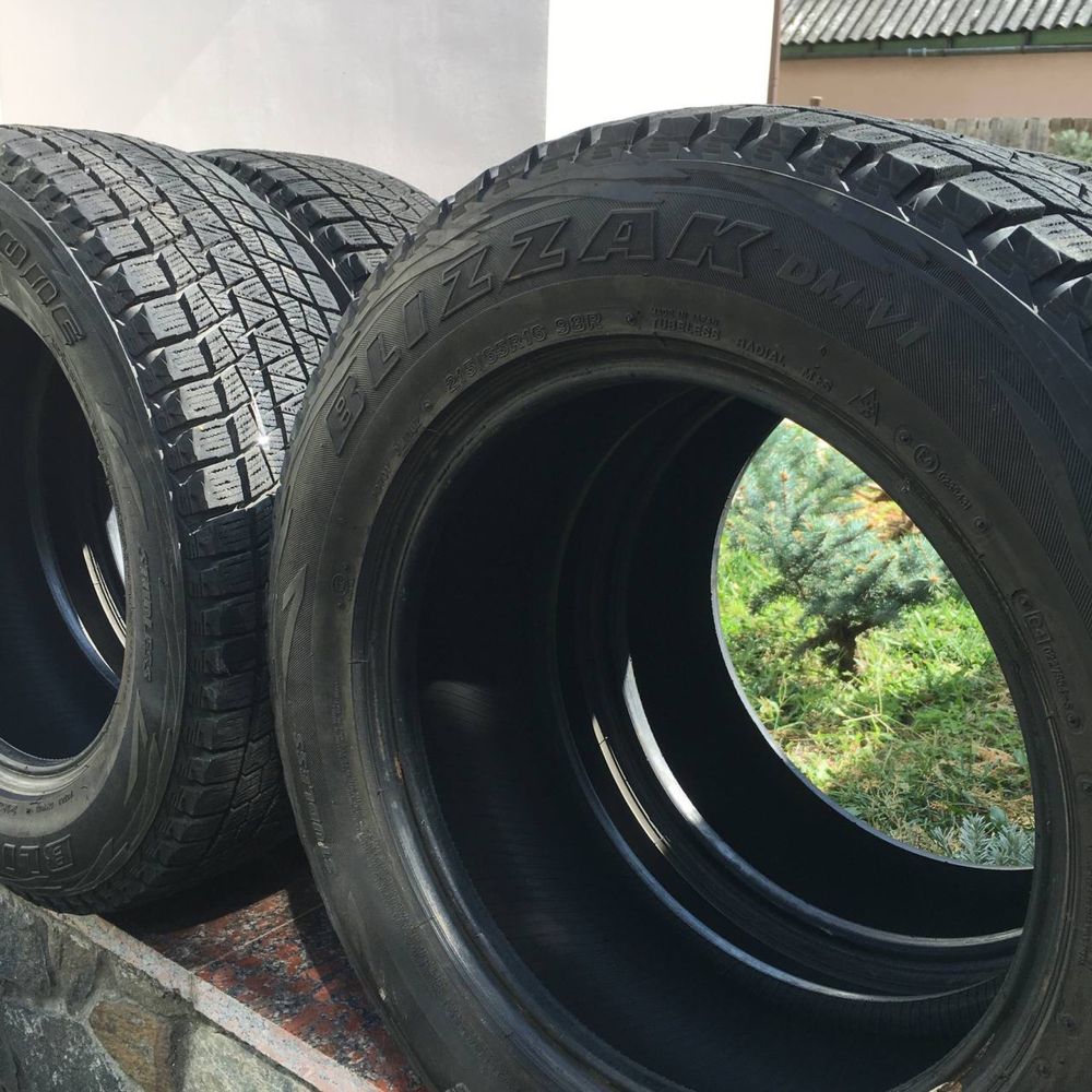 Продам шини Bridgestone blizzak 215 65 r16