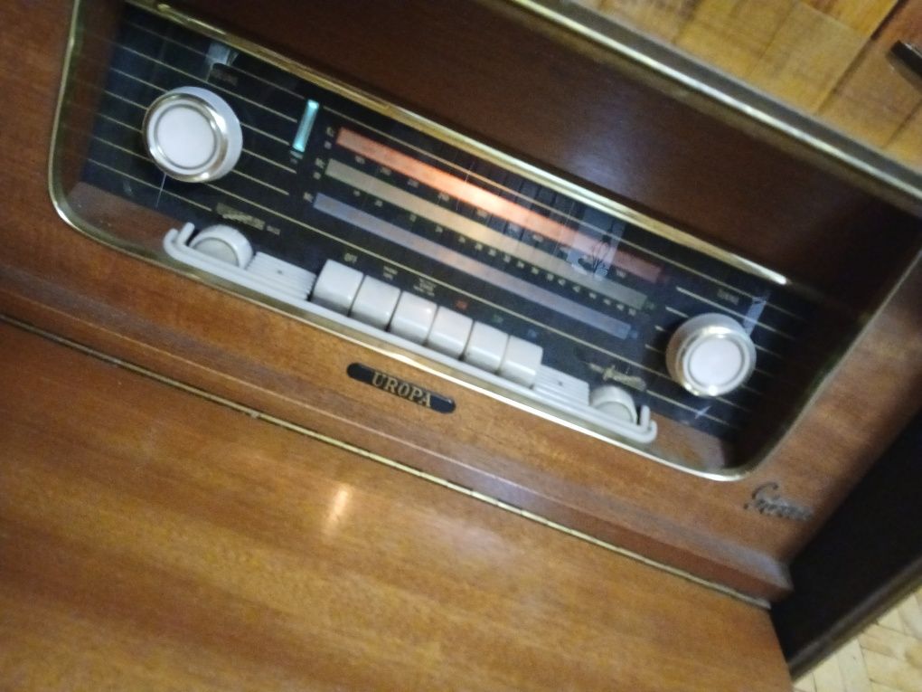 Gramofon szafa grająca uropa antyk