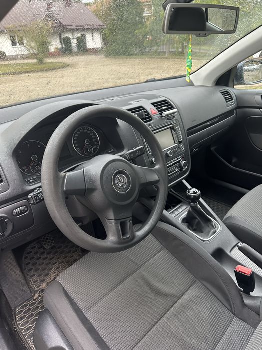 Volkswagen Jetta 1.6 TDI 105KM