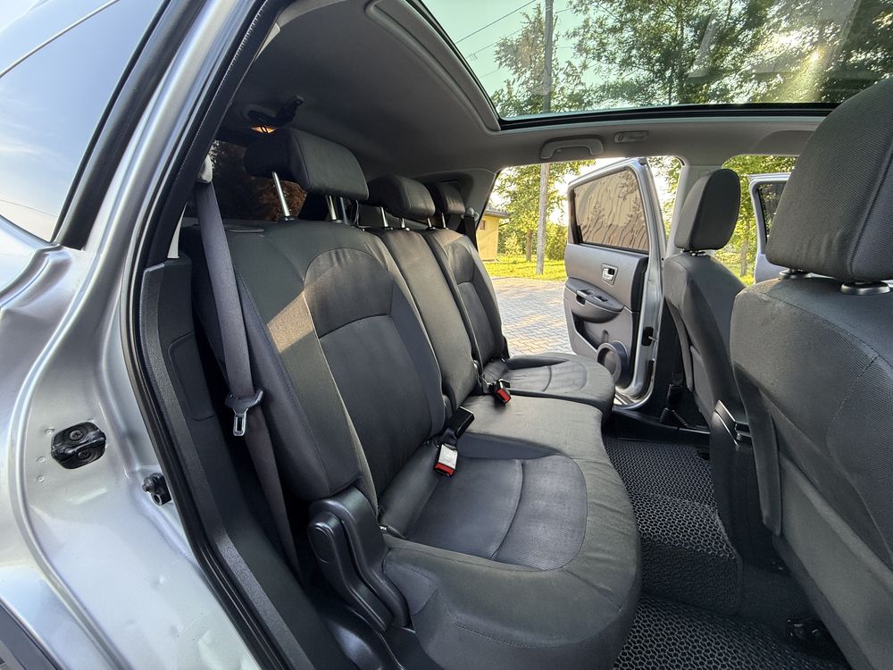 Nissan Qashqai +2. Свіжопригнаний, Розмитнений