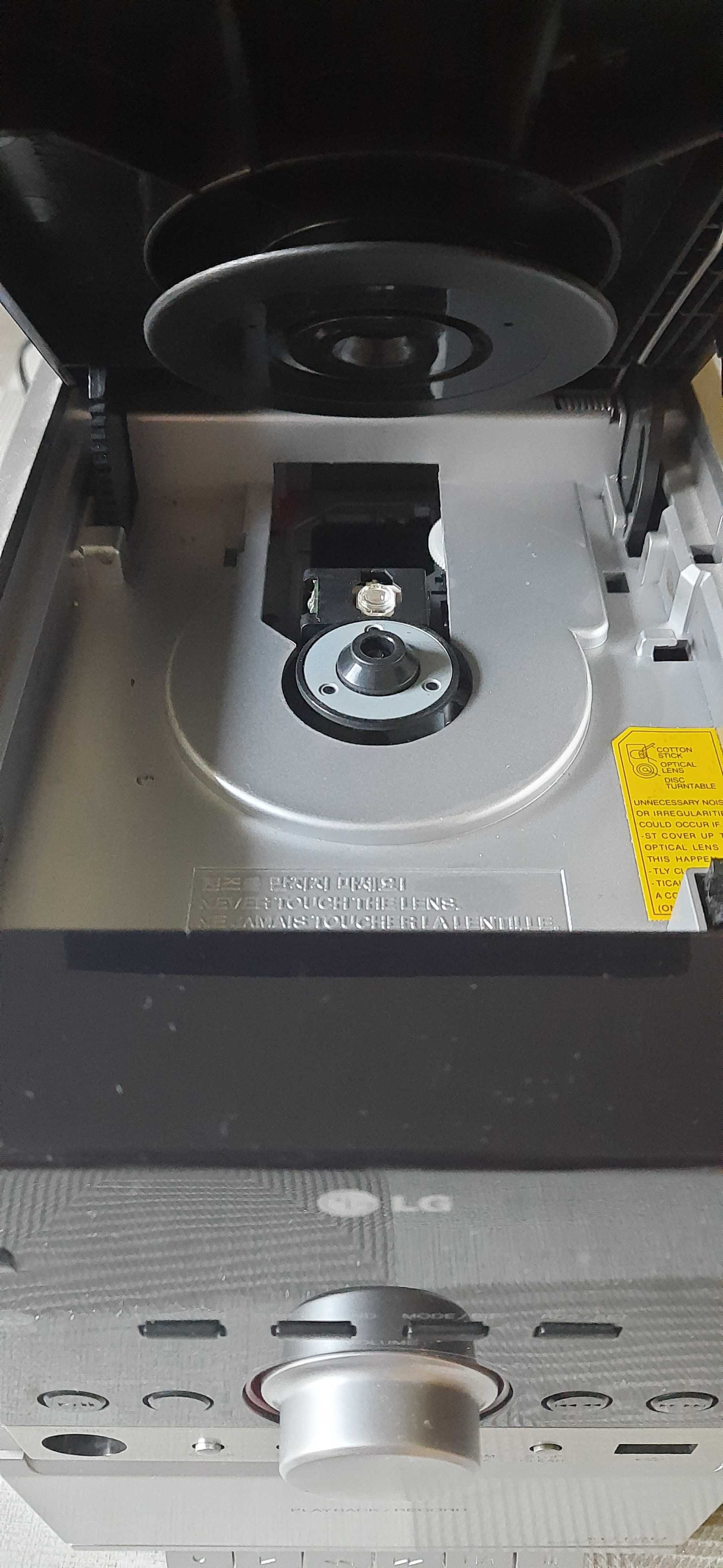 Mini wieża LG XC12U