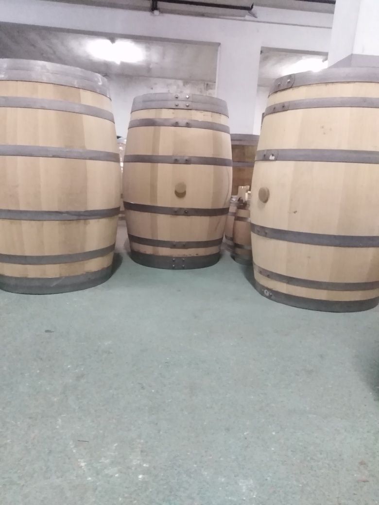 Barris em Madeira para vinho ou decoração